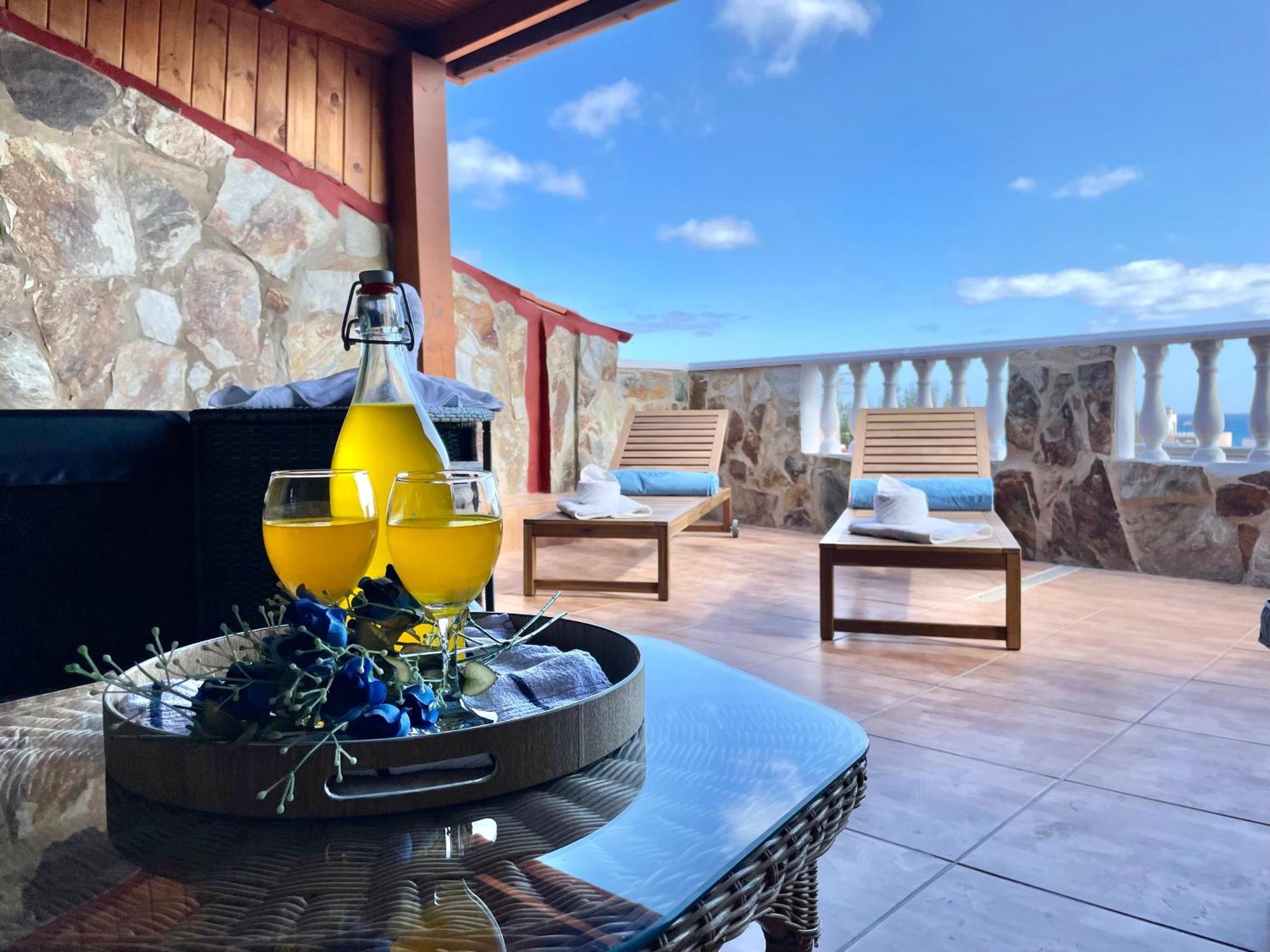 Chabela'S Seaview Penthouse & Spa Lajita Exterior photo